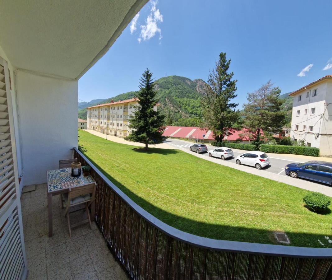 Apartamento Cremallera Ribes De Freser Extérieur photo